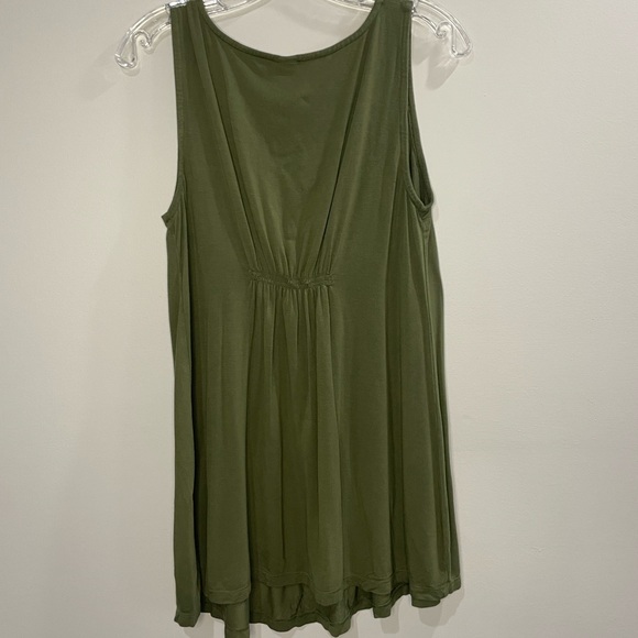 Old Navy Olive Maternity Tank Sz M - Picture 4 of 6